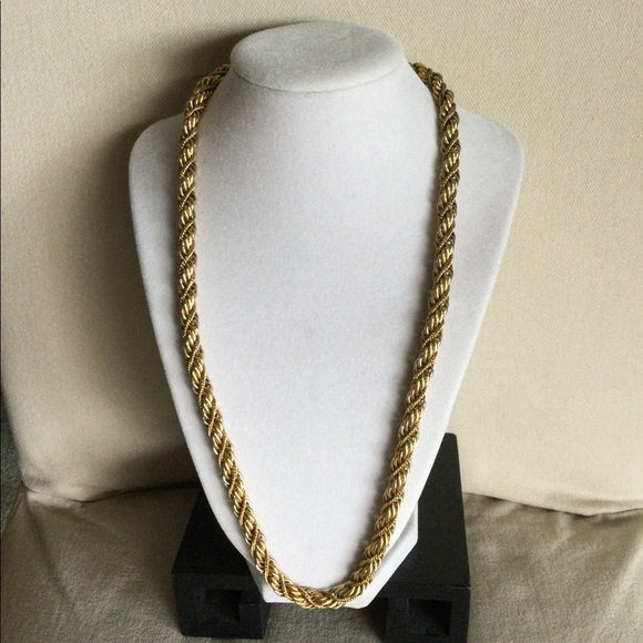 Monet Vintage Double Twist Goldtone Rope Necklace - Picture 2 of 8